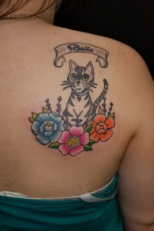 Neotraditional cat or kitty or kitten and flowers. Color.