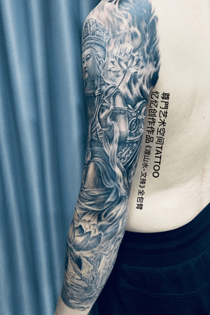 “尊门” - Shanghai,China Production #3 Tattooist: 忆忆