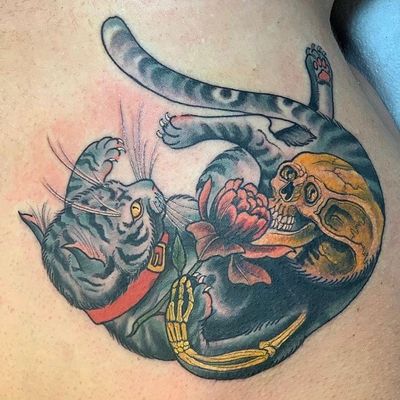 Cat tattoo by Mark VanNess #MarkVanNess #SanDiegoTattooInvitational #BillCanales #SanDiego #tattooconvention #tattooevent #California #cat #monmoncat #skull #peony #back