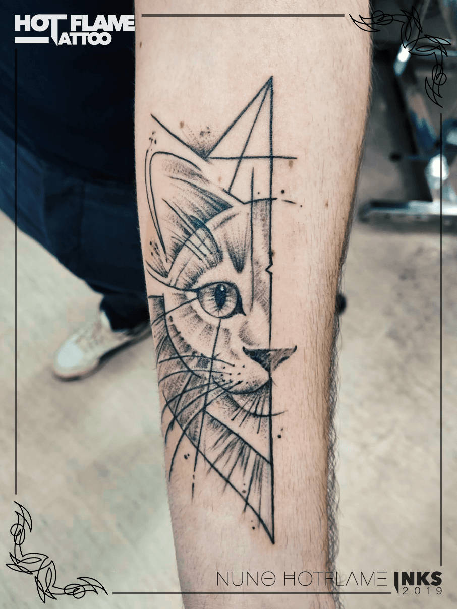 Geometric Cat Tattoos Super Tattoo Ideas  Super Tattoo Ideas