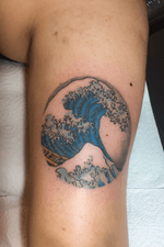 La gran ola #tattoo #thegreatwaveoffkanagawa #kanagawa #thegreatwave #tattooart #fullcolor #fullcolortattoo #waves #wavestattoo #tattoooftheday #buenosaires #buenosairestattoo #argentina #tattooargentina