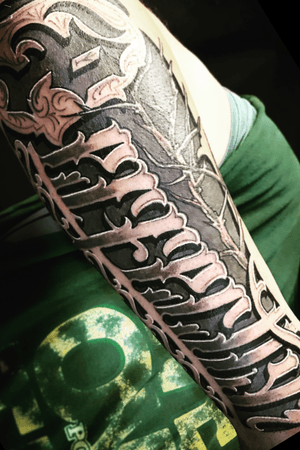 #perfectly #custom #lettering #puratintattoostudio #grifostylotattoo #grifostylo #tat2life #puravida  #elvicio #lb #itsnotmyjobitsmylifestyle #inkceremony #mexicanochingandolecabron #puravida #SJ #tattooartist #lifestyle #tattoos #Bayarea  #eldeguadalajara #guanatos #guadalacalifornia deguadalajarapalmundo #artetapatio #ritualdedolor #orale #ayloswachoFacebook @chava grifo Stylo Padilla@grifo Stylo Tattoos Instagram @grifotat2s Twitter @grifo_stylo YouTube grifo Stylo