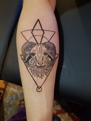 Drew up and did an aries ram tattoo for my man ♡ for his younger son