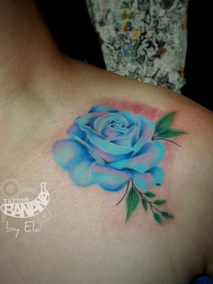 Rose By Ela. #tattoobanana #tattoo #inked #tattooed #intezetattooink #inkedup #tattoos #tatuajes #tattoolife #tattooartist #thurles #tatuaze #worldfamousink #eztattooing #irelandtattoostudio #tattooshop #inkbooster #rosetattoo 