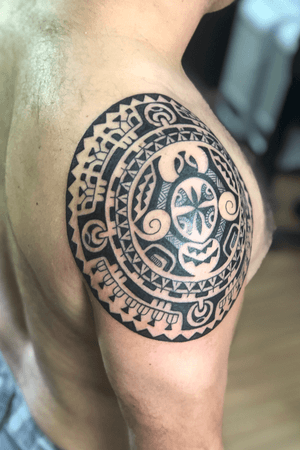 Good Luck Tattoo Studio - Contatos: WhatsApp: 011-99709-4789 - Site: WWW.TATUAGEM.COM.BR - E-mail: tatuagem@tatuagem.com.br #tattoo #tatuagem #tattoomaori #samoatattoo #tatuagemmaori #polynesiantattoo #maori  #maoritattoo #hawai #tattootribal #marquesantattoo #polynesiantribal #tiki #tatau #tattoos #blackwork #tatouage #goodlucktattoojanser #tatuaje #tattooartist #tatuaggi #tatoo #polynesiantattoo #polynesianart #tatuadormaori 
