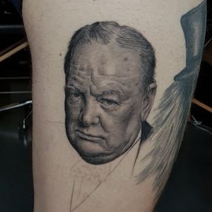 After 2 weeks Healed and hairy Churchill.Done using:♤@rghtstuff hornet@silverbackink 2, 4, 6, 8, 10 & sb@killerinktattoo supplies@hellotattoomed aftercare♤#winstonchurchill #churchill #tattoo #tattooed #gangster #tattoolife #religioustattoos #tattoomodel #guyswithtattoos #tattooedmen #rightstuffmachines #rightstuffhornet #silverback #silverbackink #killerinktattoosupplies #tattooshop #tattooedboys #tattooedandemployed #thightattoo #realistictattoo #portrait #instatattoo #blackandgreytattoo #hellotattoomed #bngsociety #bngtattoo #tattooclub #tattoomagazine #uktta #tattooink #tattoodo 
