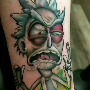 Super stoked on this Rick tattoo I did on this rad client in Tennessee! Done at @lovebloodinktattoos . . . #secks #darthsecks #lovebloodinktattoo #tenessee ##kentucky #newschooltattoo #newschool #rickandmorty #drunkrick #graffiti #tattoo #cartoonnetwork #adultswim #cheyenne #davincineedles #eternalinks #fusionink