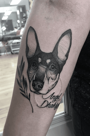 #tattoodo #tattoo #ink #inked #dog #dogtattoo #blackwork #graphictattoo 