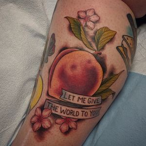 Peach and some smashing pumpkin lyrics#yeg #yegarts #tattoo #edmonton #neotraditional #newschooltattoo #edmontontattoo #edmontontattooartist #neotradsub  #yegtattoo