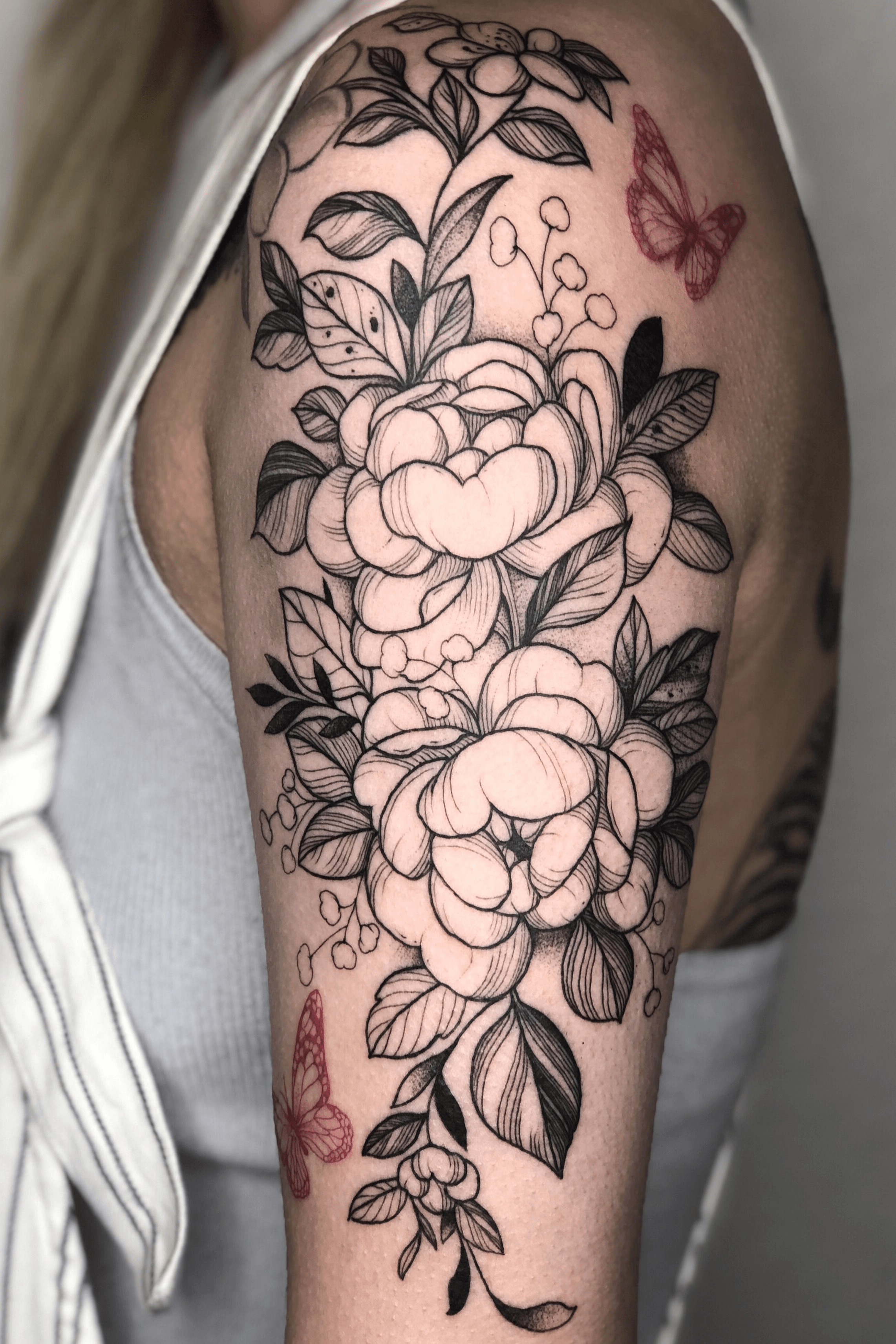 Tattoo uploaded by Lady Sky  Close up of an upper arm shoulder piece   closeup flower flowers blackwork blackandgrey floral ornamental  goldcoastaustralia  Tattoodo