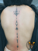 Một chút nhẹ nhàng cho ngày mùng 1 đầu tháng <3 --------- Mandala lotus tattoo today... . . . #quangvuart #radiantcolorink #soulofcolor #stelcilswalow #sonen #minitattoo #newshool #sutuvangsupply #tattoohanoi #hanoitattoo #vtatsstudio #tattooing #traditionaltattoo #tattoolife #tattoomen #tattooink #tattoos #vietnamtattoo #freedesign #tattooshop #tattoowomen #traditionnalart #customertattoo #vietnamtattoo #tattooist #tattooshop #tattooed #mandala #lotustattoo #mandalalotus - - - - - - - - - - C O N T A C T U S : 📍 Address: 3th Floor , 12 Cho Gao St, Hoan Kiem Dist, Ha Noi 📍 Địa Chỉ: Tầng 3, 12 Chợ Gạo, Hoàn Kiếm , Hà Nội 🗓 Booking : 090.381.1866 📌 Instagram http://www.instagram.com/quangvu2807/ 📎 FB : https://www.facebook.com/artist.quangvu 📧 Email : Vtats.studio@gmail.com 📌https://vtatsstudiotattoopiercing.business.site/