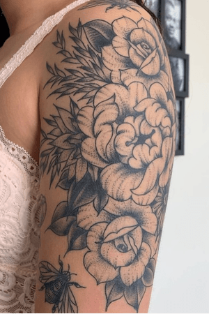 Healed client photo - blackwork floral and bees 