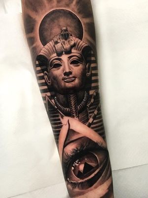 Egyptian tattoo by Hernan Noble #HernanNoble #egyptiantattoo #egyptian #egypt #ancientegypt #culture #ancient #legend #history