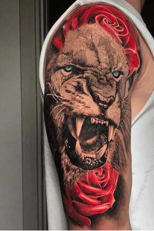 #lion #rose #tattoorealistic #tattooart #tattoolion #tattoocolor #tattooroses #realism #realistic #realismtattoo 