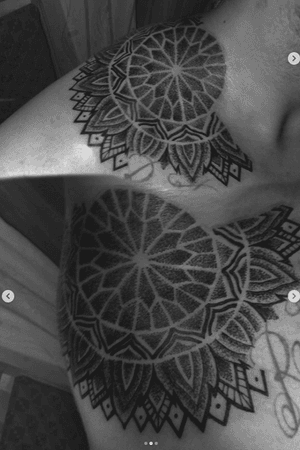 #tattoo #blackwork #dotwork #linework  #mandala #geometric #symmetry #negativespace