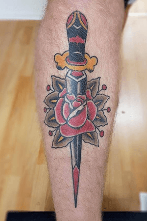 Healed traditional rose and dagger