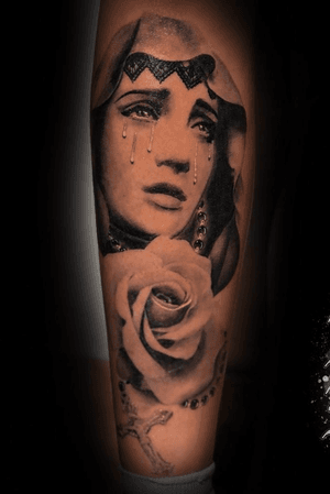 Done by Lex van der Burg completly healed tattoo@swallowink @balmtattoo #tat #tatt #tattoo #tattoos #tattooart #tattooartist #arm #armtattoo #lion #rose #rosetattoo #blackandgrey #blackaldgreytattoo #realism #realismtattoo #woman #womantattoo #maria #mariatattoo #inkee #inkedup #inklife #inklovers #art #bergenopzoom #netherlands