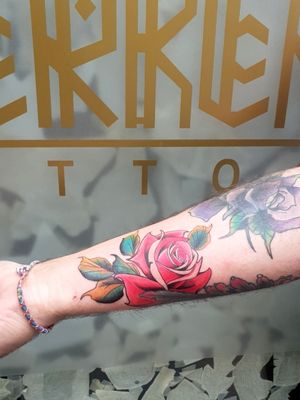 Neo Traditional Rose 🌹#tattoo #oslo #norway #werkentattoostudio @andre_werken_tattoo