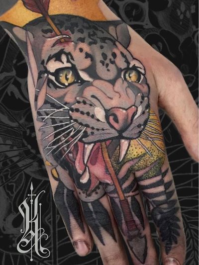Neotraditional tattoo by Kat Abdy #KatAbdy #neotraditional #fineart #Artnouveau #detailed #painterly #portraits #lady #magic #esoteric #hand #leopard #cat #arrow #moon #leaves #finger