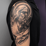 Salvator Mundi Bernini Sculpture #blackandgrey #realism #sculpture #dove #tattooartist #maxwellrivera 