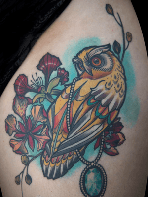 Puertorrican Owl (Múcaro) & Flamboyan Flowers + Dic Gem #neotraditional #color #flowers #owl #gem 
