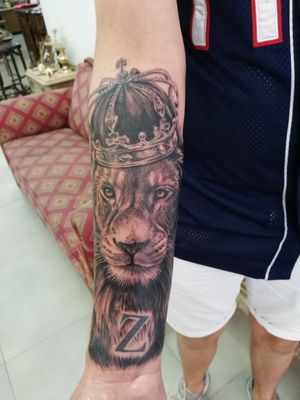 León con corona#Leon #Lion #Tattoo #Realistic #Realismo #Corona