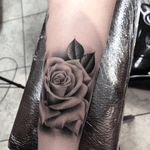 Blsck and grey rose 🙏🏻