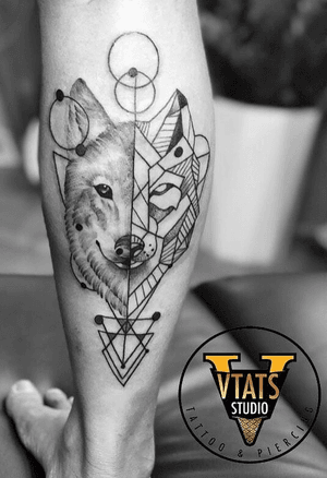 Bao nhiêu sự Lạnh lùng và mạnh mẽ có thể chiến thắng bản thân ? ........ Wolf tattoo . . . #quangvuart #radiantcolorink #soulofcolor #stelcilswalow #sonen #minitattoo #newshool #sutuvangsupply #tattoohanoi #hanoitattoo #vtatsstudio #tattooing #traditionaltattoo #tattoolife #tattoomen #tattooink #tattoos #vietnamtattoo #freedesign #tattooshop #tattoowomen #traditionnalart #customertattoo #vietnamtattoo #tattooist #tattooshop #tattooed #wolftattoo #animaltattoo - - - - - - - - - - C O N T A C T U S : 📍 Address: 3th Floor , 12 Cho Gao St, Hoan Kiem Dist, Ha Noi 📍 Địa Chỉ: Tầng 3, 12 Chợ Gạo, Hoàn Kiếm , Hà Nội 🗓 Booking : 090.381.1866 📌 Instagram http://www.instagram.com/quangvu2807/ 📎 FB : https://www.facebook.com/artist.quangvu 📧 Email : Vtats.studio@gmail.com 📌https://vtatsstudiotattoopiercing.business.site/