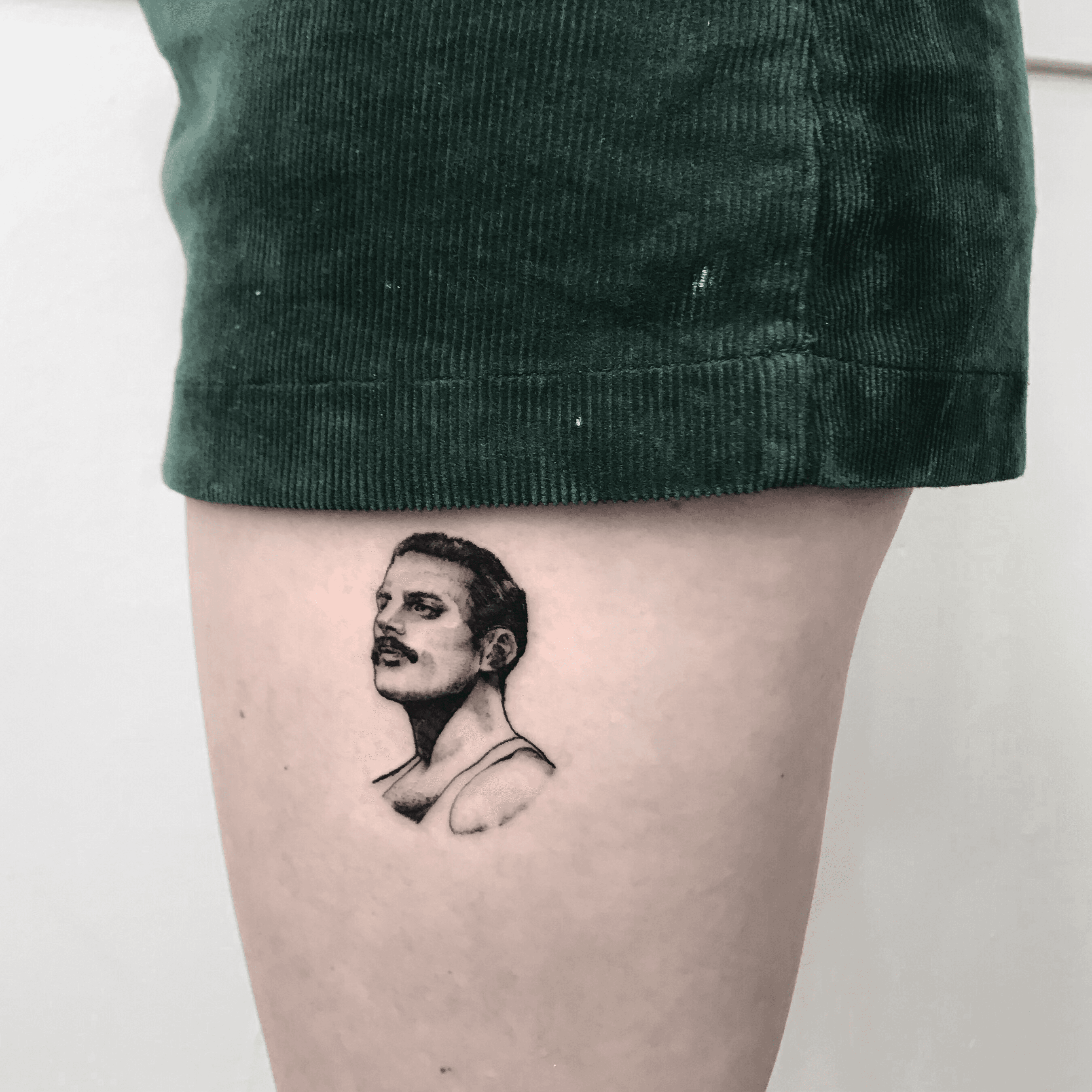 People Are Saying Jodie Marshs Freddie Mercury Tattoo Looks Like Chris  Kamara  LADbible