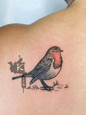 By Kirstie Trew • KTREW Tattoo • Birmingham, UK 🇬🇧 #birdtattoo #illustrativetattoo #shouldertattoo #birmingham 