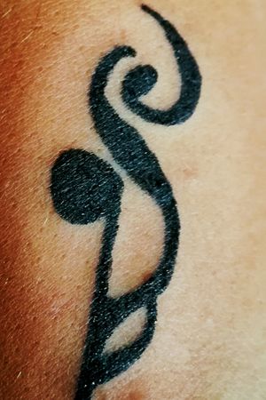 #Traditional #black #Tattoos #Inked #musicnote 