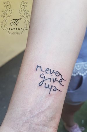 #nevergiveup #thtattoo #tattoo #tatuaj #tatuaje #tatuajebucuresti #salontatuaje #tatuajefete #tattoobucharestwww.tatuajbucuresti.ro