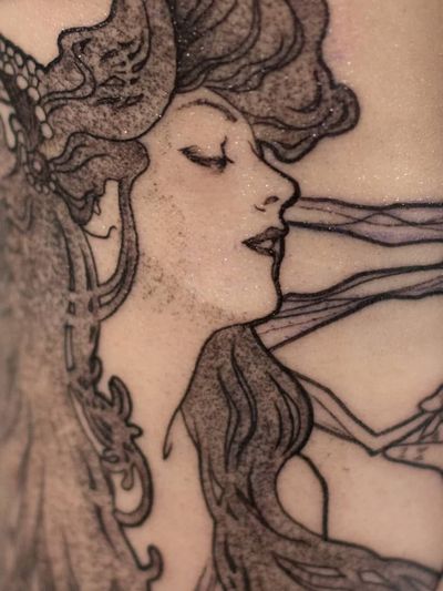 Art Nouveau tattoo by Manon CX #ManonCX #artnouveau #ArtNouveautattoo #artnouveuatattoos #fineart #nature #portrait #lady #art #illustrative #painterly #blackandgrey