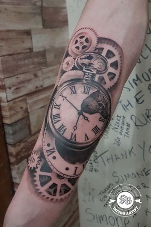 Pocket watch #tattoo #tattoos #tattooidea #pocketwatch #time #clocktattoo #romannumberstattoo 