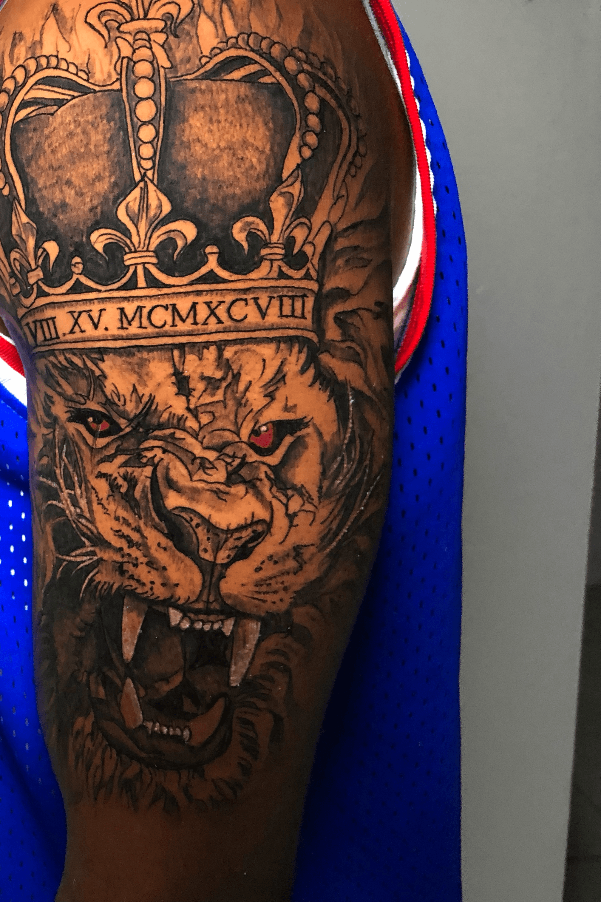 Tesutattoo Artist Salon de tatuaje  lion crown tattoo cheyennethunder  eternalinks tesutattooartist  Facebook