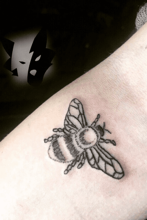 Bee Tattoo Linework