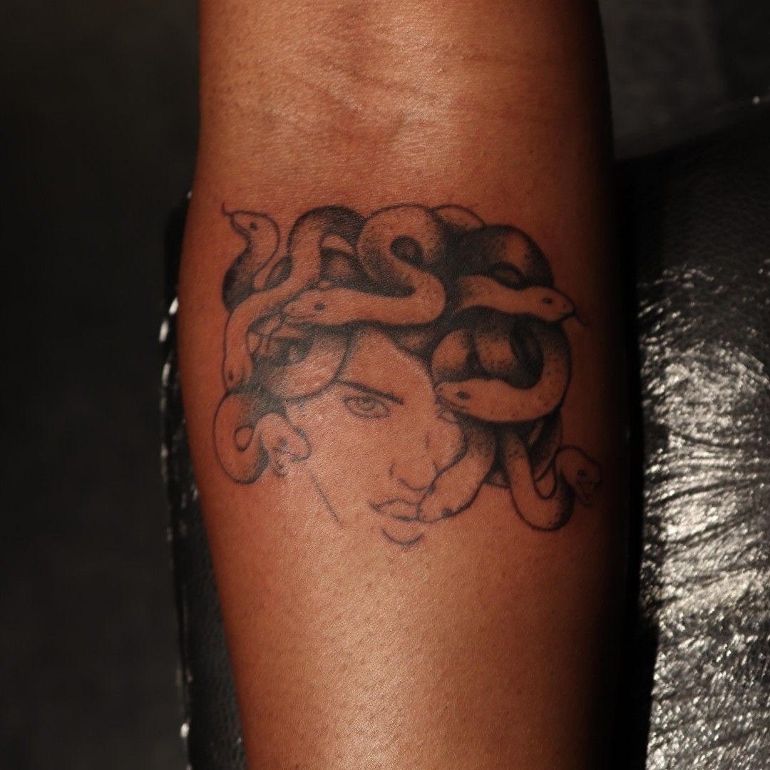 Yazzy • Tattoo Artist • Tattoodo
