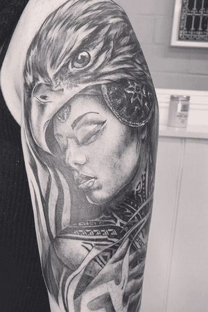 Half sleeve girl with eagle headress done by @bigbear_tattoos