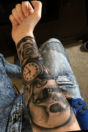 Pocket watch, 3 roses, and a skull black and grey