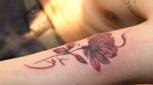 Rose xray #tattoo #tattedup #tats #tatau #tattoorose #tattooxray #inked #colortattoo