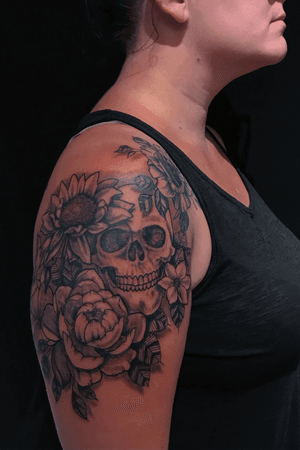Awesome sitting for continuation on sleeve with @brianne8989 #rashatattoo #floraltattoo #floraltattoos #floralsleeve #bng #skulltattoo #skulltattoos #peony #sunflowertattoo #penticton #pentictontattoo #pentictontattoos #pentictonartist #okanagan #okanagantattoo #okanagantattoos #okanaganlifestyle