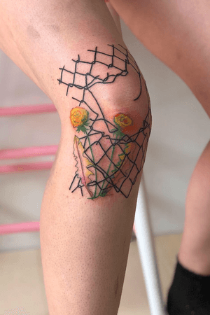 🥳 partial free hand chain link and a dandelion 🌼🌸🌻