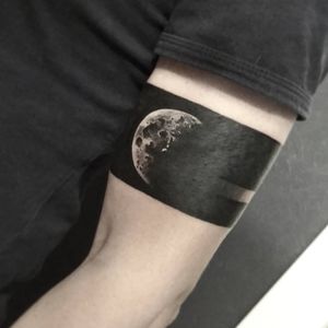 "Moon" in black band. Cover-up for Vladimir▪#тату #луна #trigram #tattoo #moon #inkedsense #tattooist #кольщик 