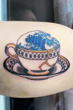 Cup tattoo hokusai wave