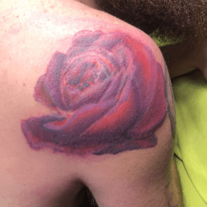 First color rose in progress. So far, so good ✍🏾🌹🎨
