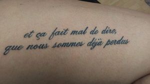 Lettering in french.