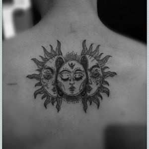 #blackwork #sunandmoon #achurado #ozgarcia #inkmemoriam  Pieza de 15 x 10, Sol y Luna, realizado por Oz Garcia Piece of 6" x 4", Sun & Moon, made by Oz Garcia Ink Memoriam