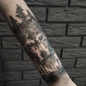 "Wolf in forest" for my regular costumer and friend Alesia▪#тату #волк #trigram #tattoo #wolf #inkedsense #tattooist #кольщик 