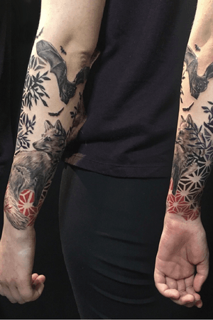 Sacred geometry animal sleeve collaboration with Leigh Harris #tattoo #ink #inked #sleeve #sacredgeometry #geometric #geometry #pattern #maryjane #maryjanetattoo #collaboration #leighharris420 #vancouver #canada