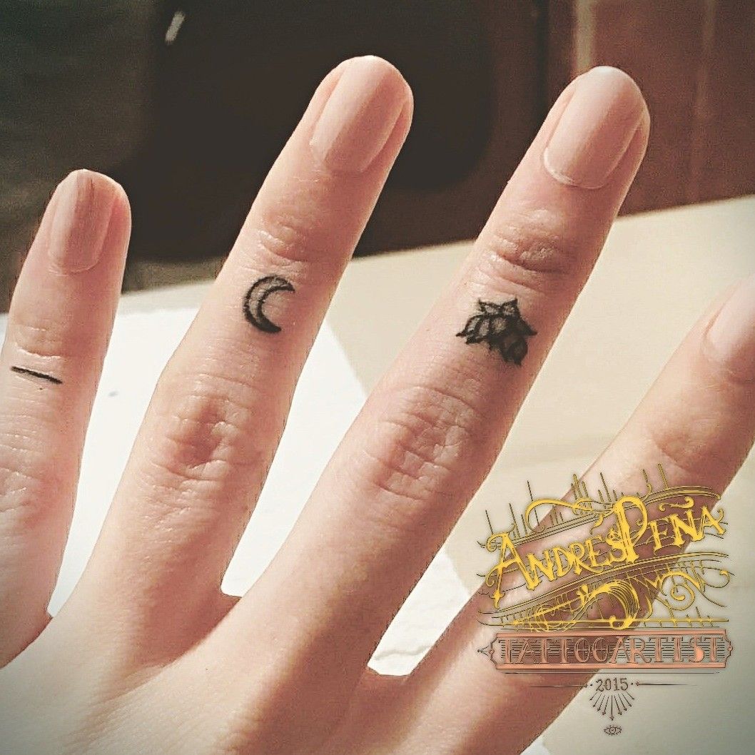 Tattoo uploaded by Andrés Peña Tattoos  Fineline on fingers  Tattoodo